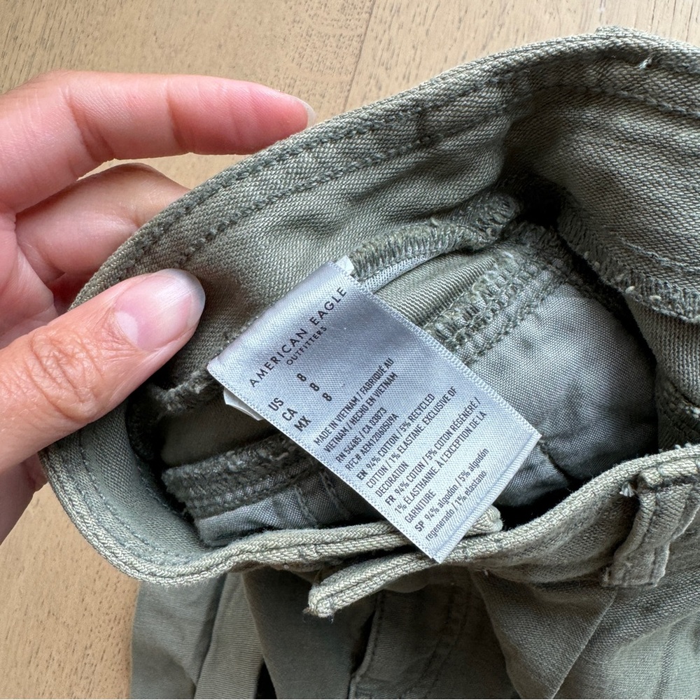 American Eagle Olive Stretch Shorts - Picture 4 of 4